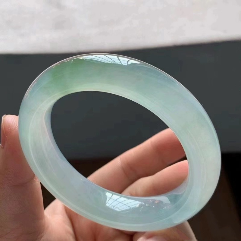 Lighting - Light ice jade for girls, Burmese